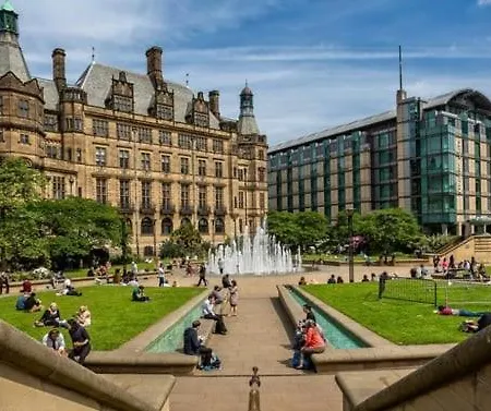 Iconic City Centre Apartment In The Devonshire Quarter Sheffield Exterior photo